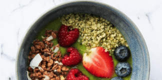 Græn smoothie skál